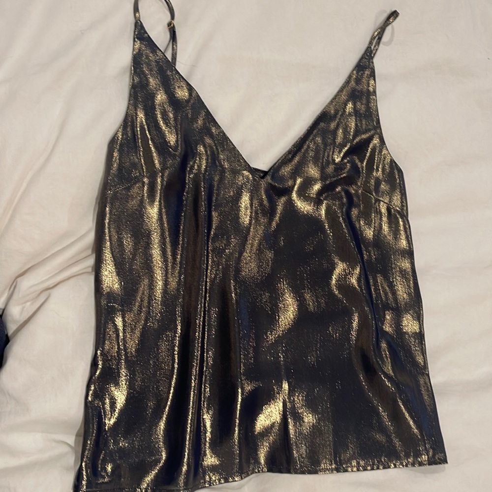 Gold/navy top